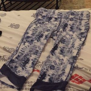 Under armour tie-dye dry fit leggings